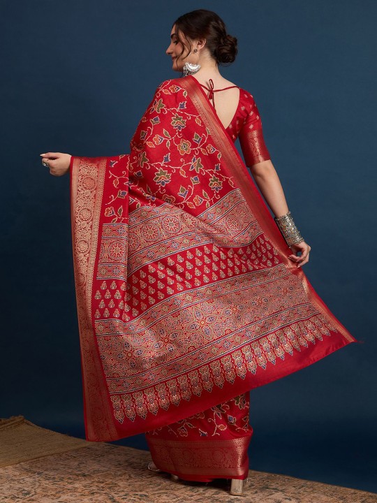 Woven Design Sungudi Saree With Blouse Piece